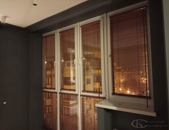 Горизонтальные жалюзи на пластиковые окна