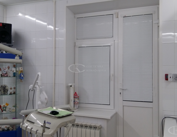 Горизонтальные жалюзи на пластиковые окна