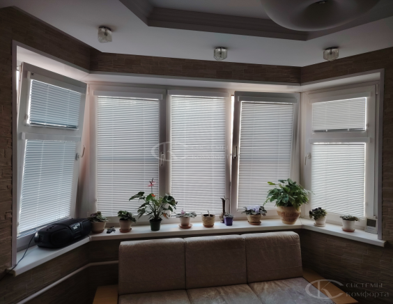 Горизонтальные жалюзи на пластиковые окна